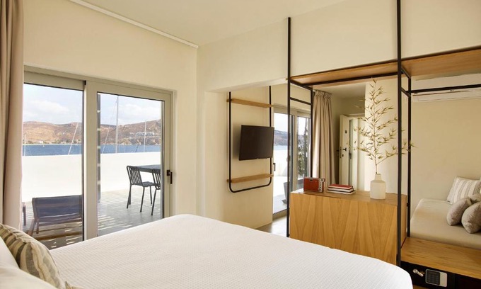 Livadi Hotel | Chill & Co. Serifos