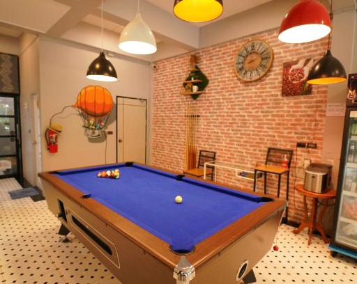 Khlong Sok Hostel | Chillax Khaosok Hostel - SHA Certified