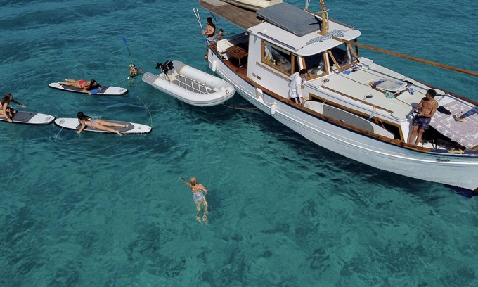 La Savina Boat Rental | CHILLOUTBOAT PUERTO FORMENTERA