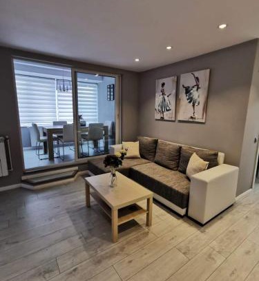 Lupeni Apartment | Chloë&Arlette's home