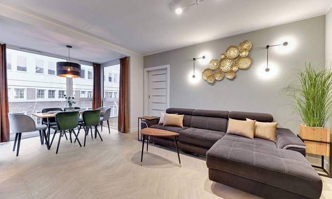 Old Town Apartment | Chmielna Park by Downtown Apartments
