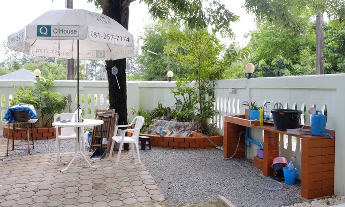Rayong House | Chomlay Restaurant & Room for Rent