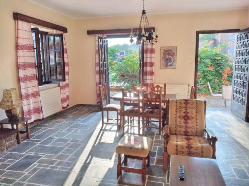 Kymi-Aliveri House | Chrysa's House