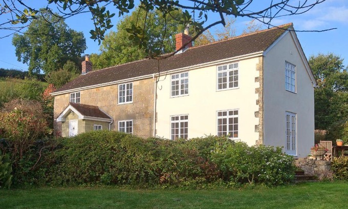 Swallowcliffe House | Church View