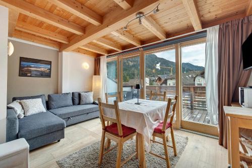 La Villa Apartment | Ciasa Irene App Mansarde