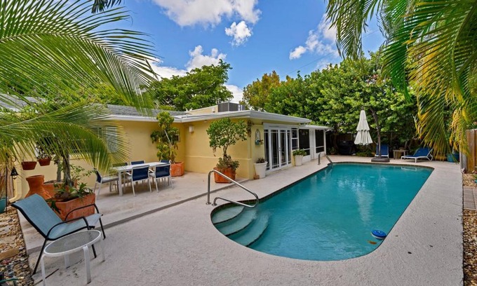 North Palm Beach House | Cinderella's Beach Cottage