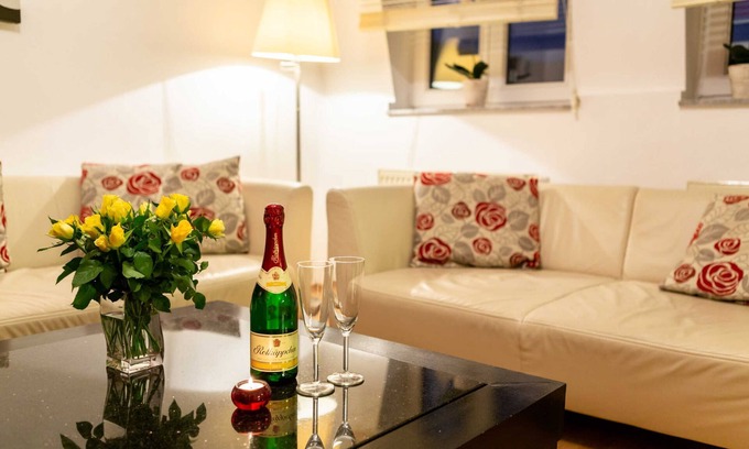 Outer Neustadt Apartment | City Apart Dresden Apartment 4 - 1-room apartment no. 4, approx. 41sqm, 2nd floor,