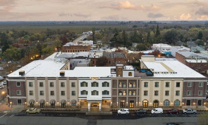 Winters House | City Break in Winters! Four Classy Accommodations, Free Parking, Pets Allowed!