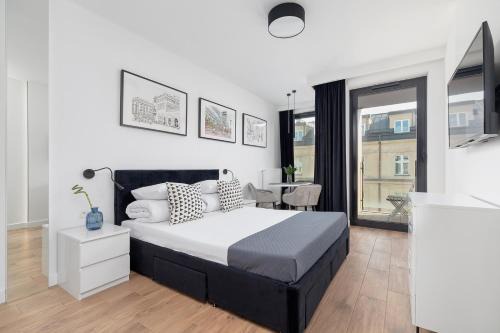 Piasek Południe Apartment | City center studio with a balcony - Rajska 3