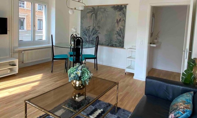 Werd Apartment | City Centre Spacious 2-BR Apt Sapphire