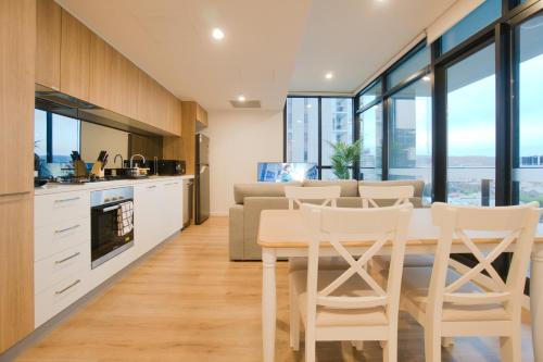Adelaide Central Business District Apartment | City Serenity 2BR Apt with Pool, Gym, Steam, Sauna