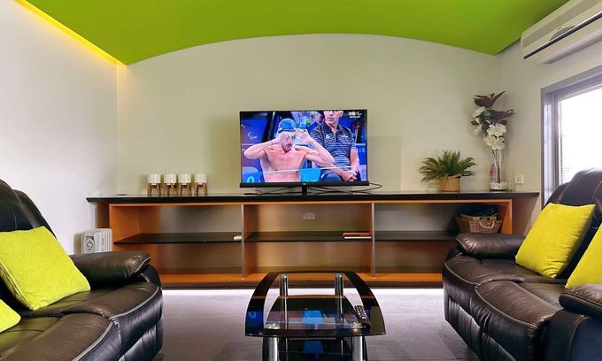 North Hobart House | Cityside Beautiful Lodge - close to City & Airpor