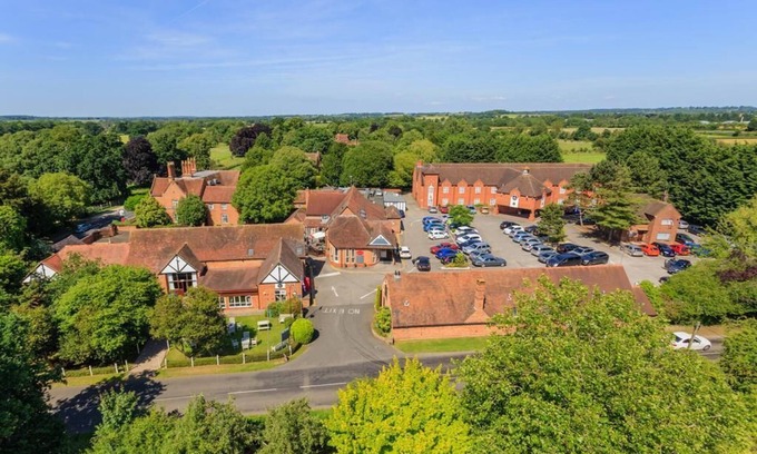 Charlecote Hotel | Clarion Hotel Charlecote Pheasant