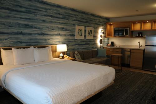 Parkrose Hotel | Clarion Hotel Portland International Airport