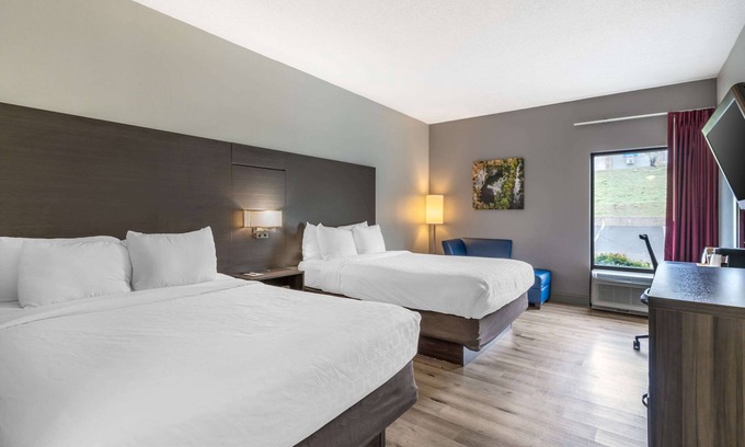Lookout Valley Neighborhood Association Hotel | Clarion Inn near Lookout Mountain