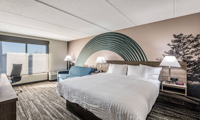 Rock Hill Hotel | Clarion Pointe Rock Hill Near University