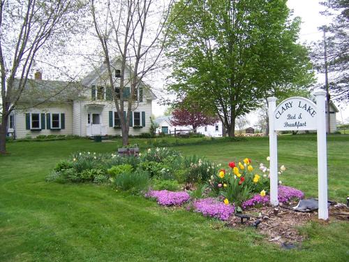 Jefferson Bed & Breakfast | Clary Lake Bed and Breakfast