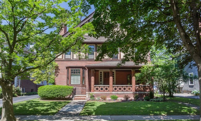 East Avenue Apartment | Classic 1910 Tudor Apartment