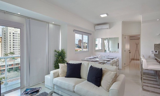 Yolanda Morales Condo | Classy 1BR | wifi * Downtown | Piantini