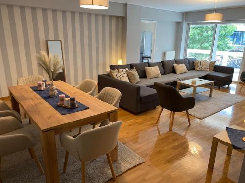 Khalandrion Apartment | Classy 3BR with 2 Bathrooms Apartment in Marousi