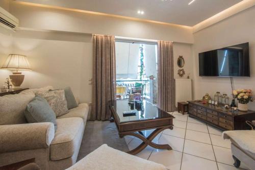 Irakleio Apartment | Classy Spacious Apartment in Irakleio Athens