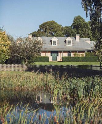 Bishopsbourne House | CLAYFIELD HOMESTEAD - rustic country accommodation
