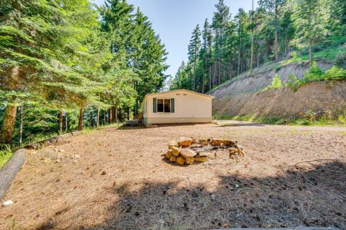 Sky Meadows Ranch House | Cle Elum Cabin Spacious Yard with ATV Trail Access!