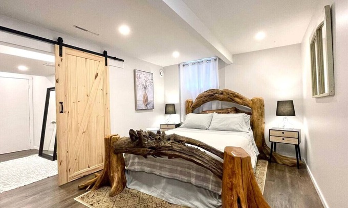 South Lethbridge House | Clean and Bright 2 Bedroom Lower Suite!