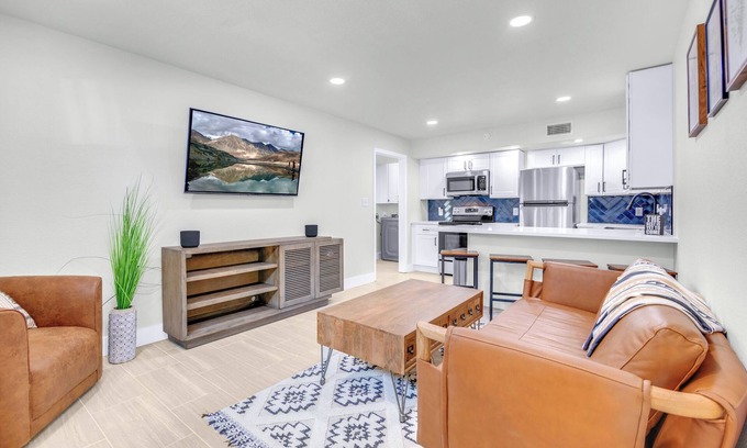 Brazoria Apartment | Clean Remodeled 2-bedroom corporate apt in Brazoria with AC, Wi-Fi, Washer/dryer