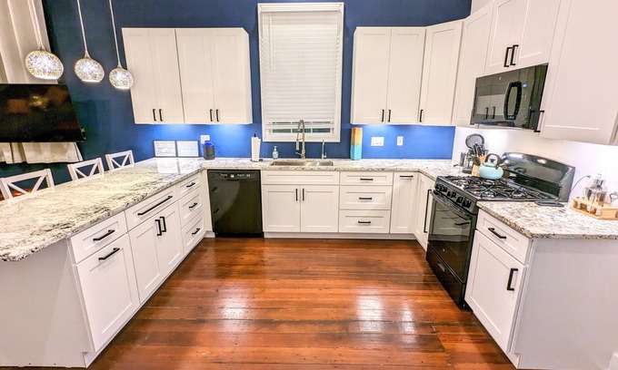 South 7th Ward House | Clean Spacious 2BR Near Frenchmen, French Quarter Pet-Friendly!