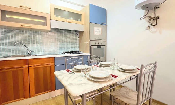 Palombina Nuova Apartment | Cleo mimosa