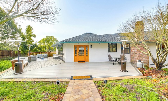 Aptos House | Close to Beaches & Hiking: Beautiful Aptos Abode