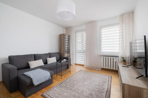 Katowice Apartment | Close to Railway Station Apartment on the 7th Floor in Katowice by Noclegi Renters