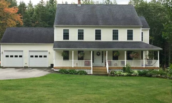South Thomaston House | Close to Rockland, large mid coast home in quiet neighborhood