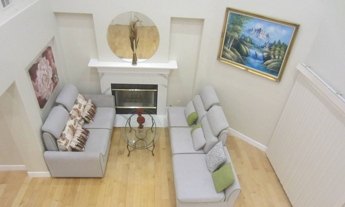 Claremont Hills House | Close to UC Berkeley 2 bedroom with Wifi and Laundry