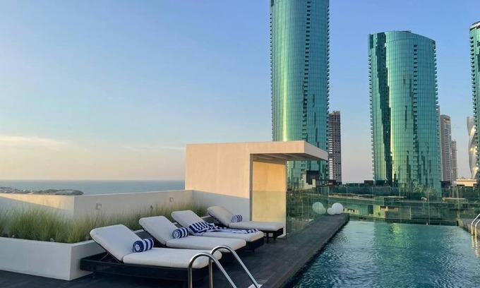 Manama Apartment | Cloud9 Waterfront Luxury Condo