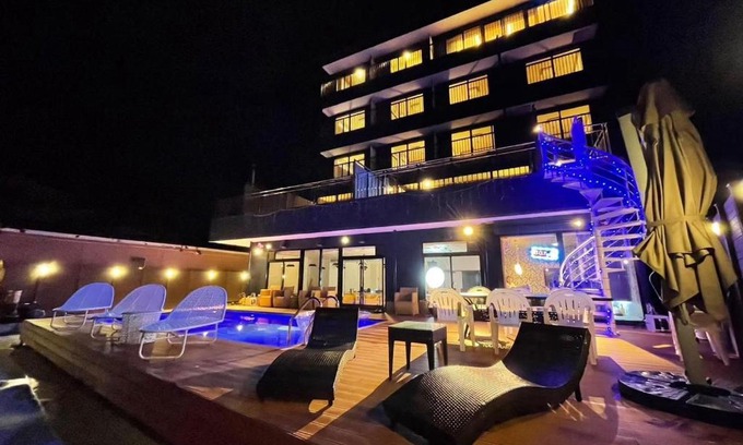 Hedamura House | 【CLUB DEEP BLUE】西伊豆 知る人ぞ知る美しい入江が眺める貸別荘！最大44人宿泊可能！