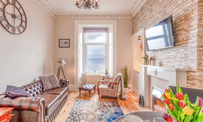 Helensburgh Apartment | Clyde View Apartment 🏴