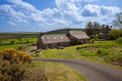 Goodwick House | Cnwc Y Bran Fishguard