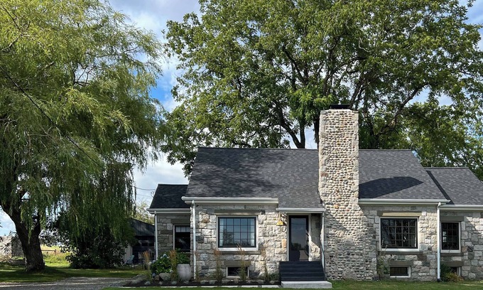 Ferndale House | Cobblestone cottage