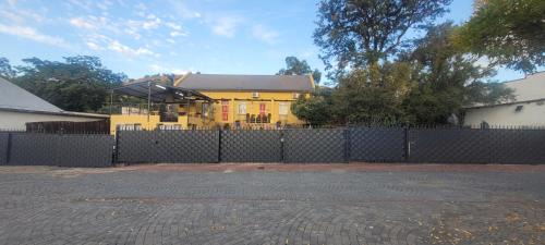 Colesberg House | Cobblestone Court