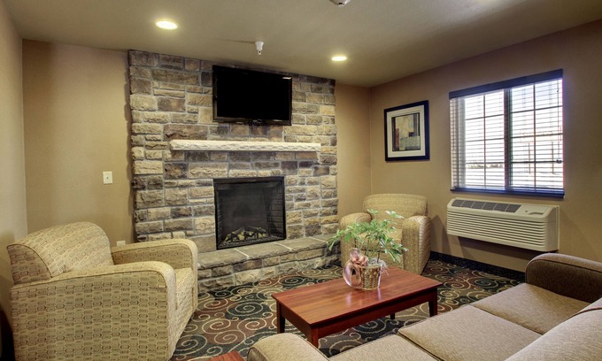 Harper Hotel | Cobblestone Inn & Suites - Harper