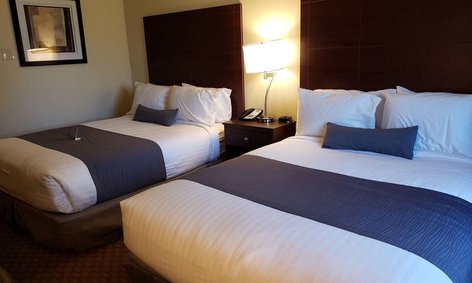 Merrill Hotel | Cobblestone Inn & Suites Merrill