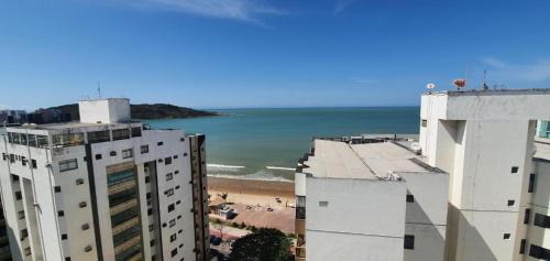 Praia do Morro Apartment | Cobertura c/vista para o mar e montanhas, churrasqueira, 4 quartos 2 Vg garagem