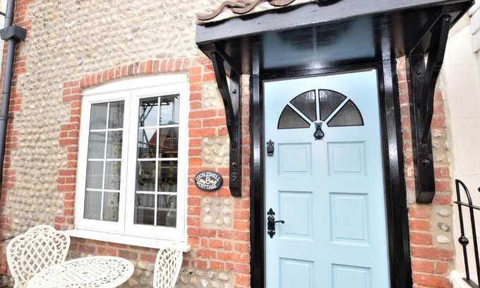 Sheringham House | Cockleshell Cottage, Sheringham - Keys Holiday Cottages