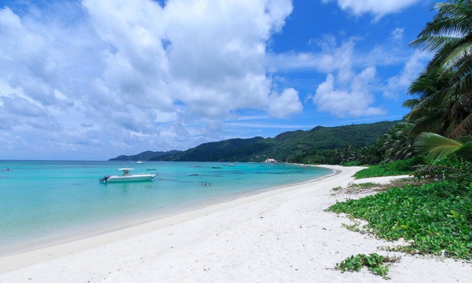 Anse Royale House | Coco Blanche
