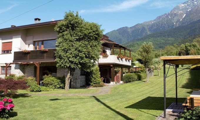 Colico Apartment | Colico: Villa Tre Cariole x 4 adults - with pool, mountain and lake view