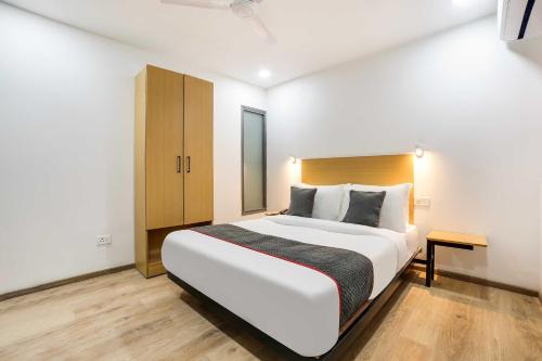 Delhi Hotel | Collection O Shahdara Near Yamuna Sports Complex