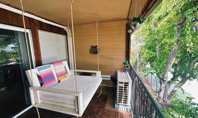 Barton Hills Condo | Colorful Disco Loft in Zilker!