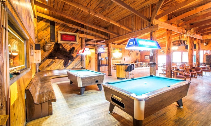 Afton Hotel | Colter's Lodge